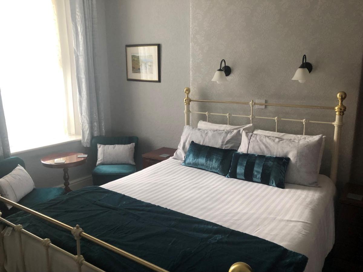 Отель Adcote House (Adults Only) Лландидно Экстерьер фото